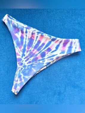 Skatie Swim Kelly bottom in Coachella print size S
